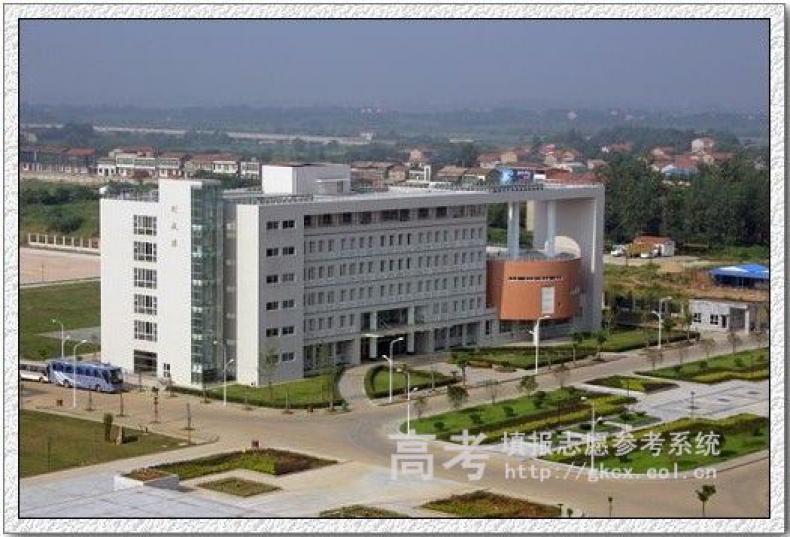 武汉交通职业学院