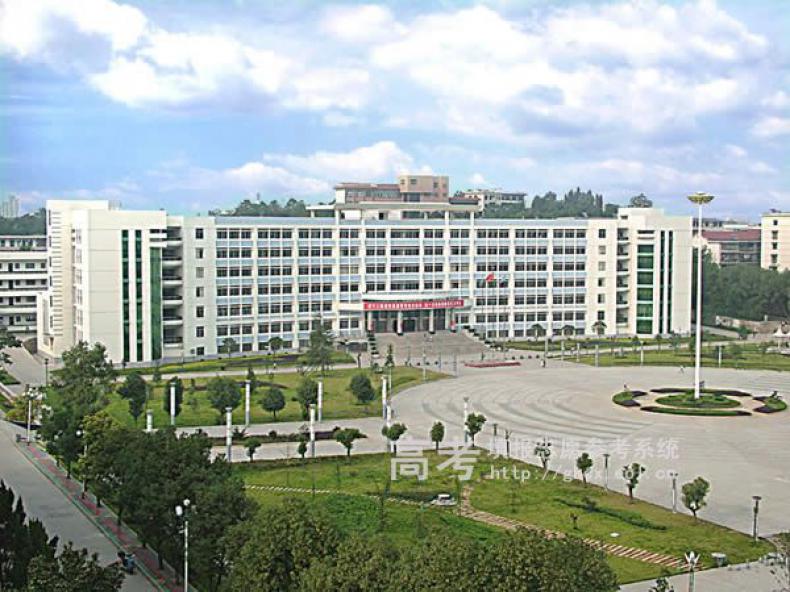 湖南人文科技学院