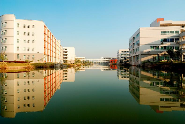 江门职业技术学院校园风景