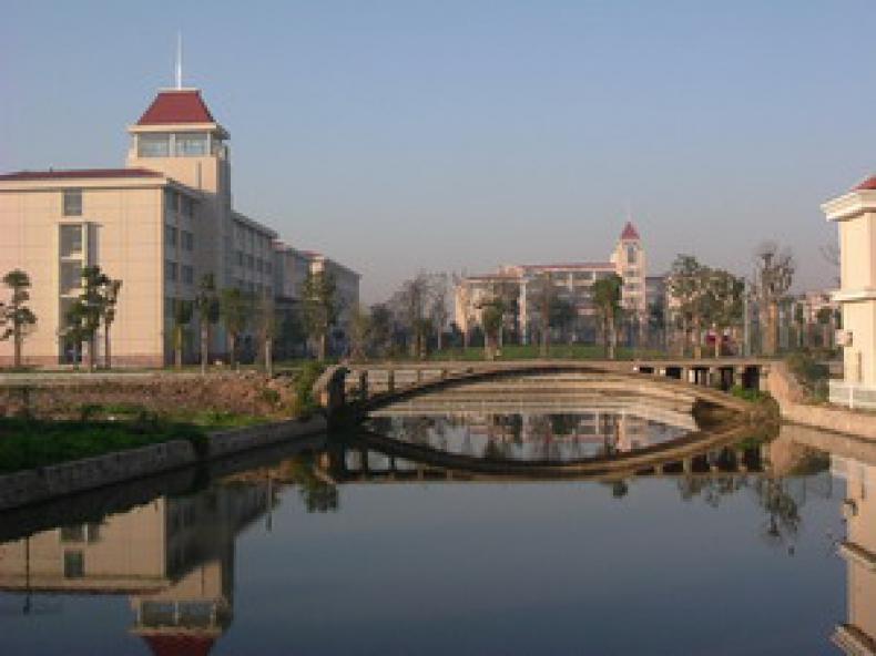 上海师范大学天华学院校园风景