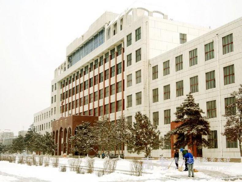 内蒙古科技大学包头师范学院