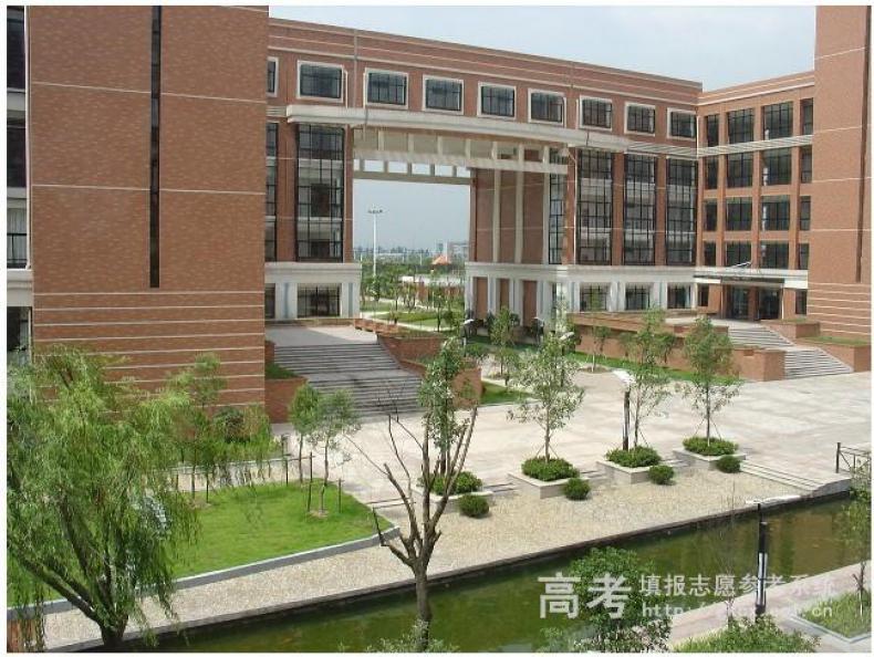杭州电子科技大学信息工程学院校园环境怎么样