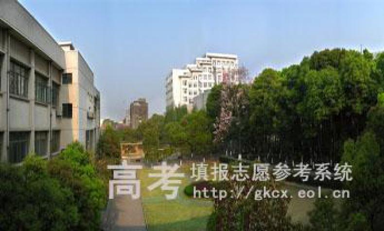湖北科技职业学院校园风景