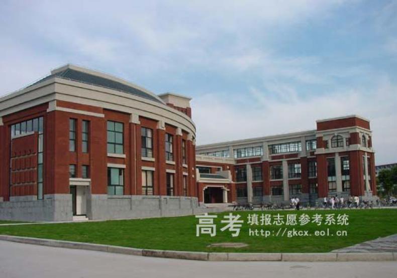 华东政法大学