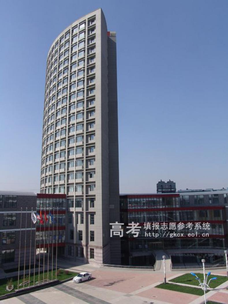 天津商业大学校园风景